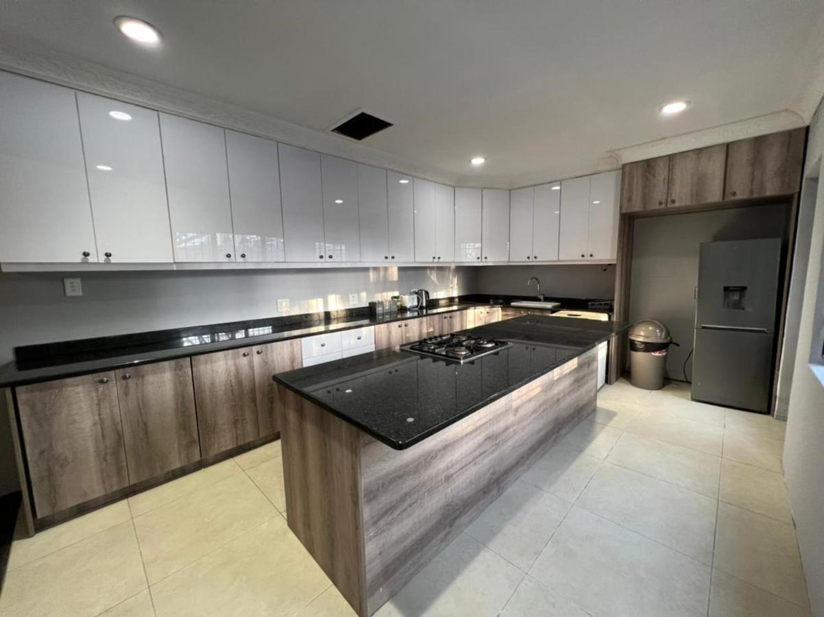Durban Italian Villa 1&2 מראה חיצוני תמונה